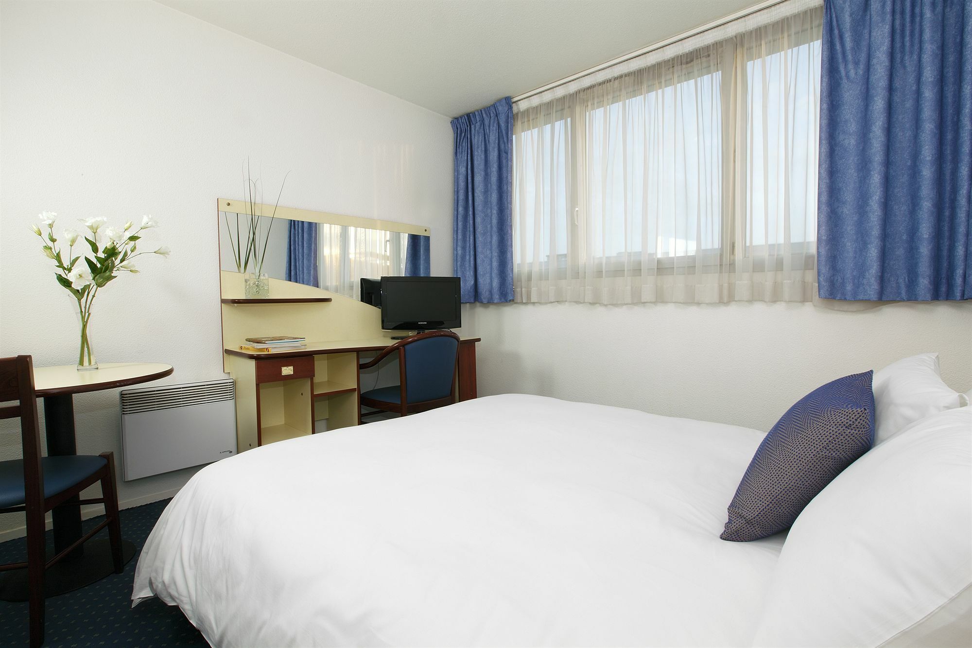 Comfort Aparthotel Le Mans Buitenkant foto